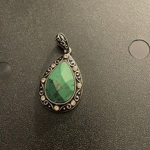 Lia Sophia pendent green